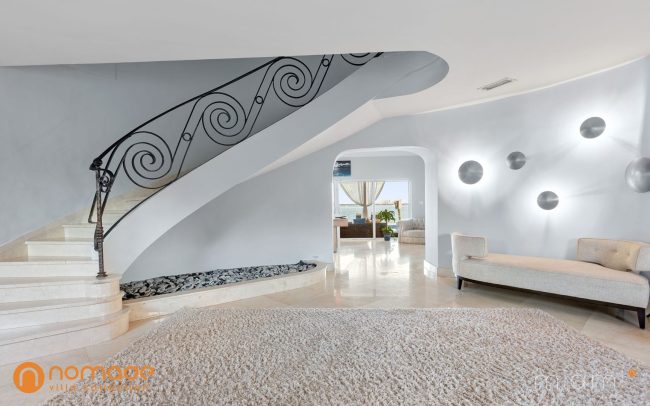 Villa Casa Blu luxury vacation rental villa in Miami | Nomade Villa Collection