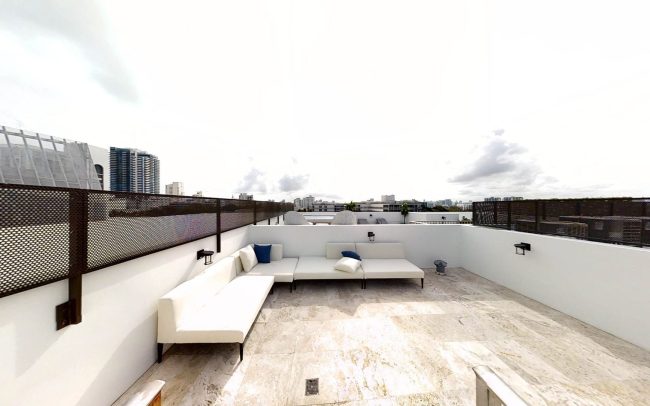 Rooftop patio with stunning South Beach Views in this Unique waterfront luxury vacation rentals in Miami Beach - Villa Park Avenue 2 - Nomade Villa Collection
