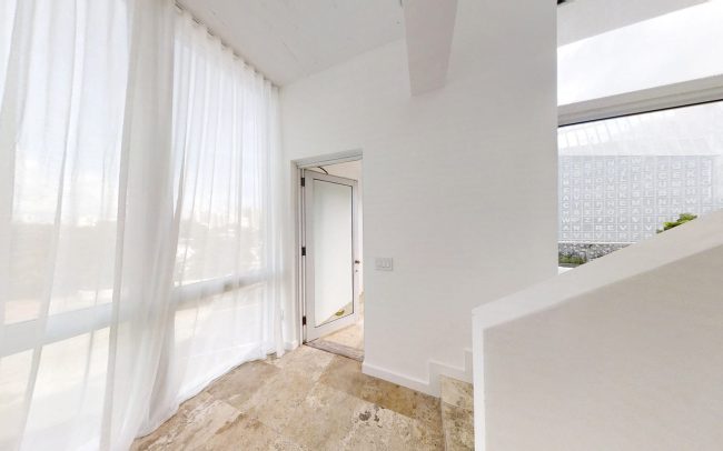Unique waterfront luxury vacation rentals in Miami Beach - Villa Park Avenue 2 - Nomade Villa Collection