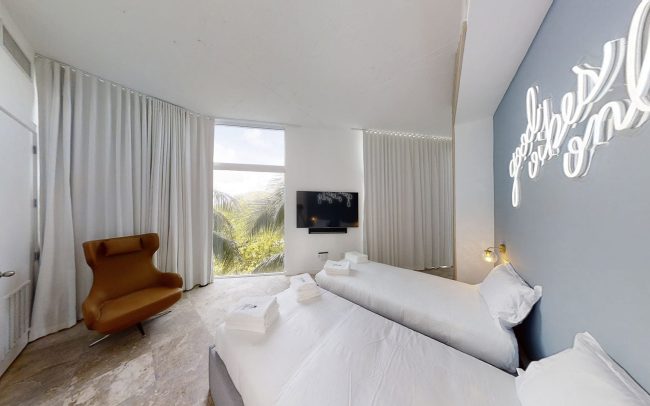 Unique waterfront luxury vacation rentals in Miami Beach - Villa Park Avenue 2 - Nomade Villa Collection