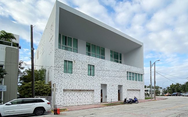 Unique waterfront luxury vacation rentals in Miami Beach - Villa Park Avenue 2 - Nomade Villa Collection