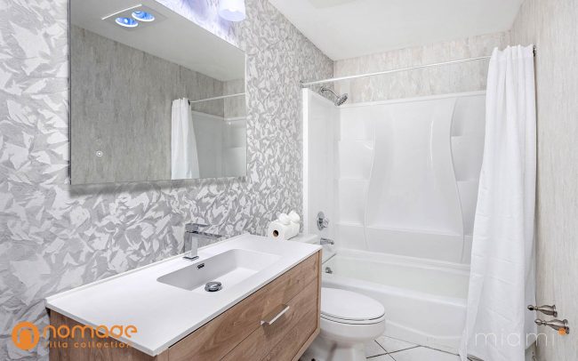 Miami-Blockchain_Manor-045